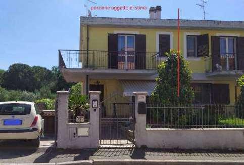 immobile appartamento all'asta in Via Santa Maria de Mattias, 31 - 05024 Giove (TR) - 1