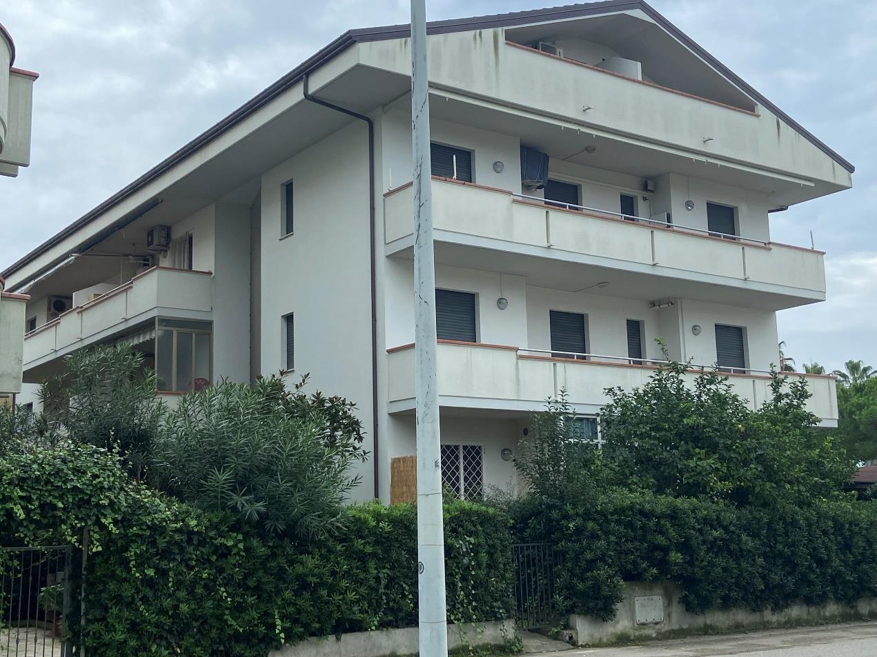 immobile appartamento all'asta in Via Varese, 64011 Alba Adriatica TE, Italia Alba Adriatica, Teramo - 2