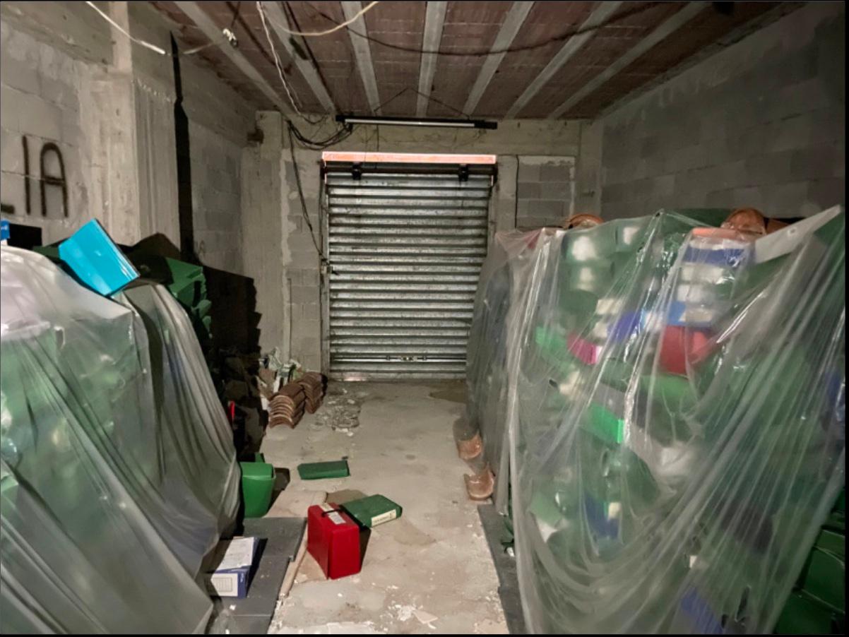 immobile garage all'asta in Viale della Rinascita, 85059 Viggiano PZ, Italia Viggiano, Potenza - 1