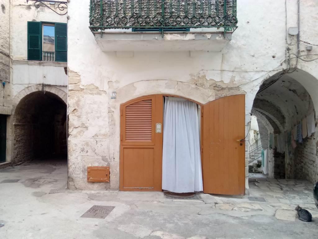 immobile appartamento all'asta in Via Giulio dei  Medici, 15 - 70032 Bitonto (BA) - 1