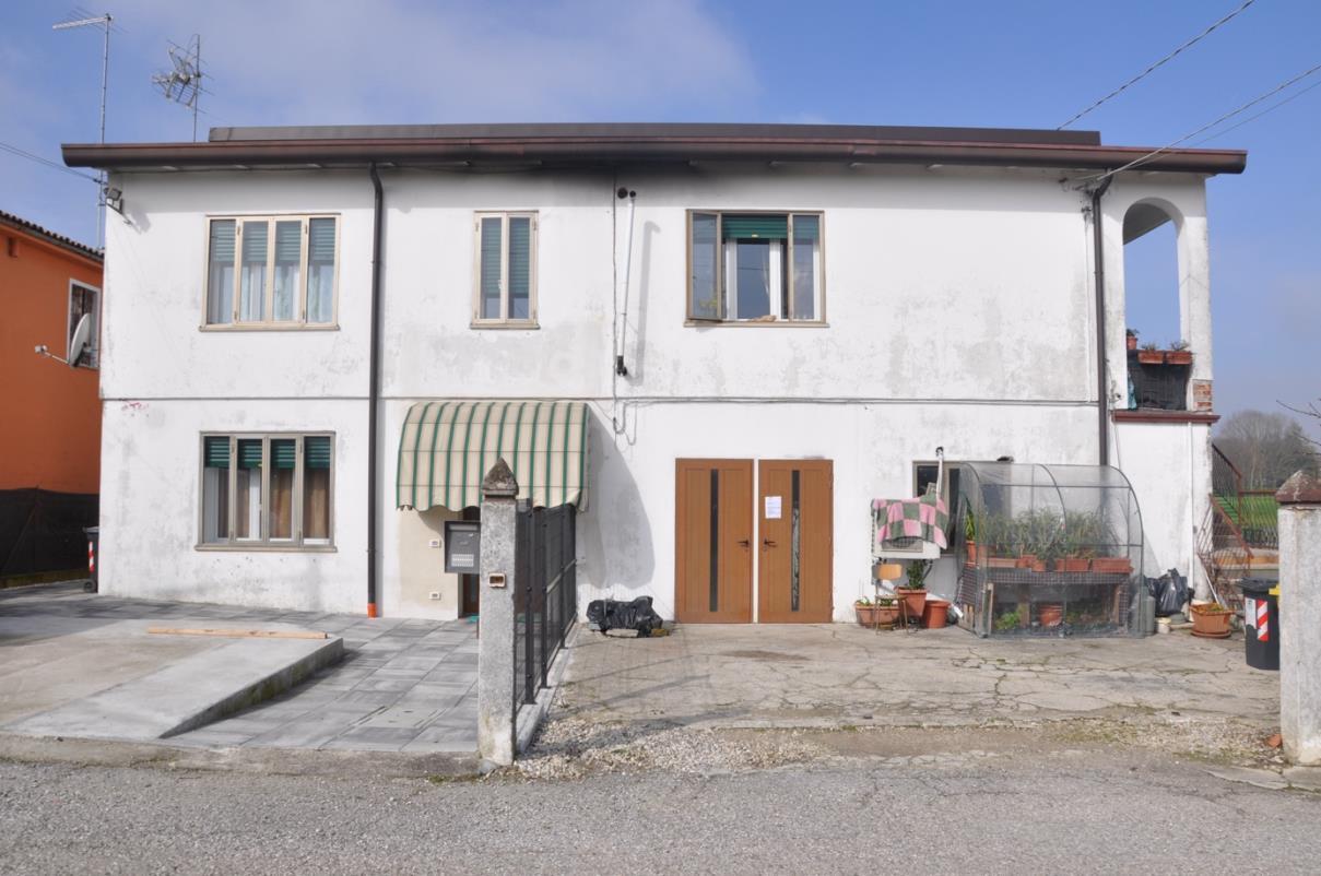 immobile appartamento all'asta in Via Straelle San Pietro 166 - 35012 Camposampiero (PD) - 1