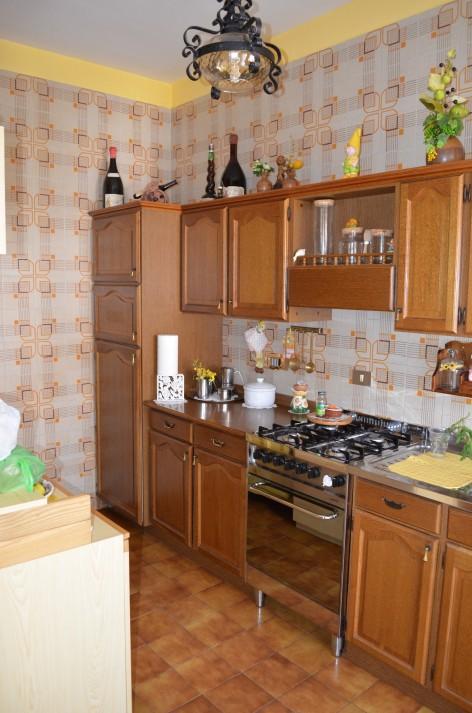 immobile appartamento all'asta in Via Martiri di Via Fani n 64 - 71122 Foggia (FG) - 4