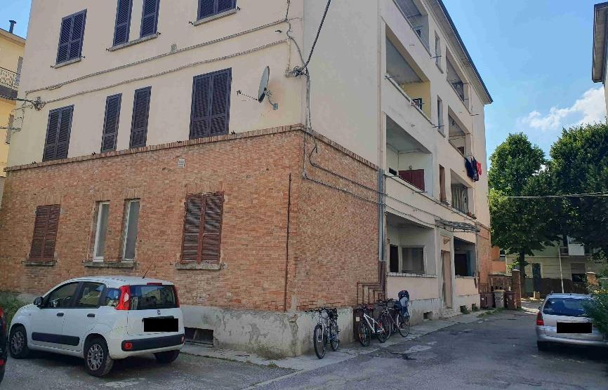immobile appartamento all'asta in Via Luigi Illica 3 - 29017 Fiorenzuola d'Arda (PC) - 2