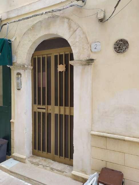 immobile negozio all'asta in Viale XXIV Maggio, 62, 71019 Vieste FG, Italia Vieste, Foggia - 3