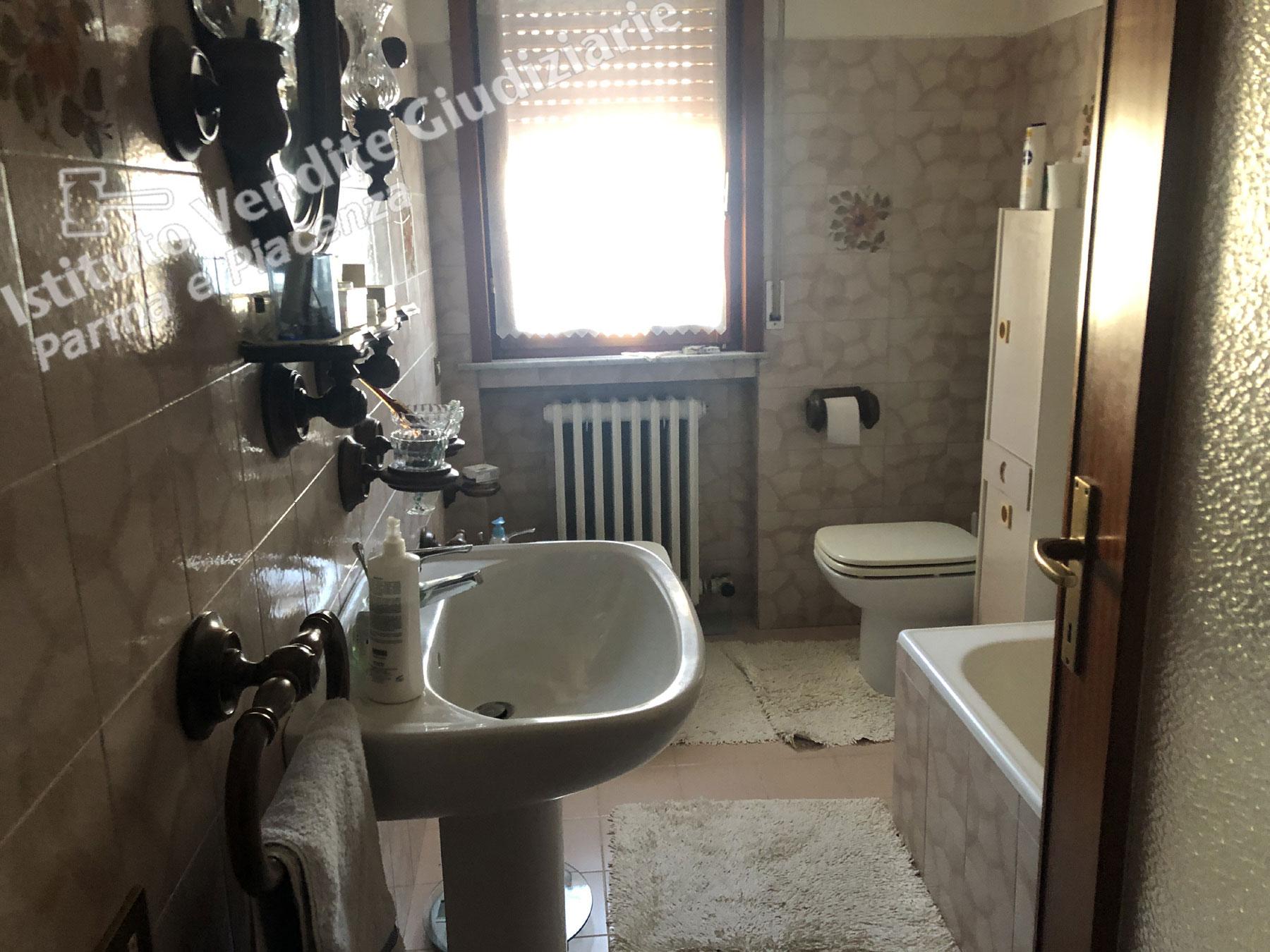 immobile appartamento all'asta in Via Arturo Toscanini, 3 - 43011 Busseto (PR) - 2