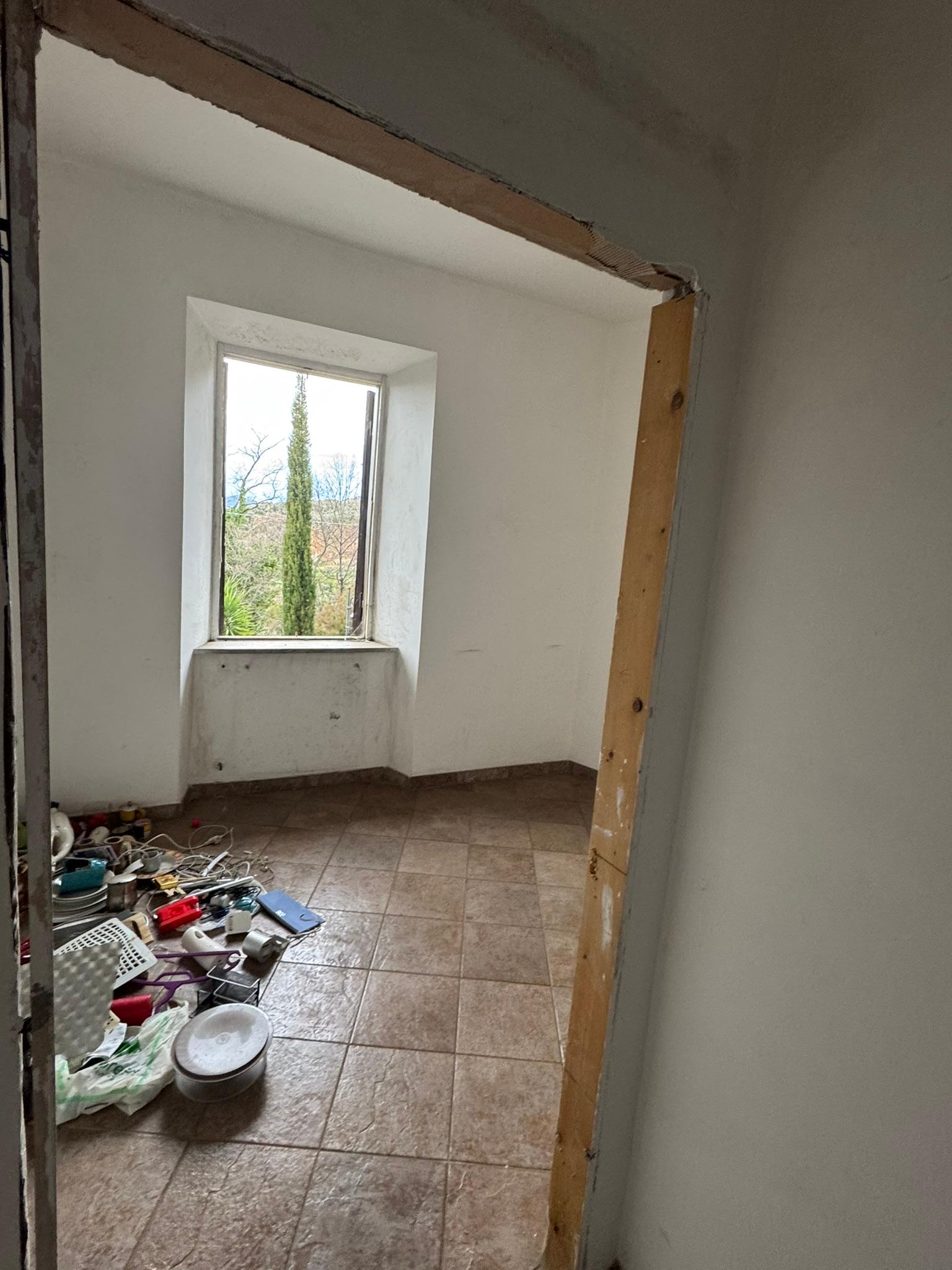 immobile appartamento all'asta in Via Giacomo Matteotti, 37, 04010 Cori LT, Italia Cori, Latina - 3