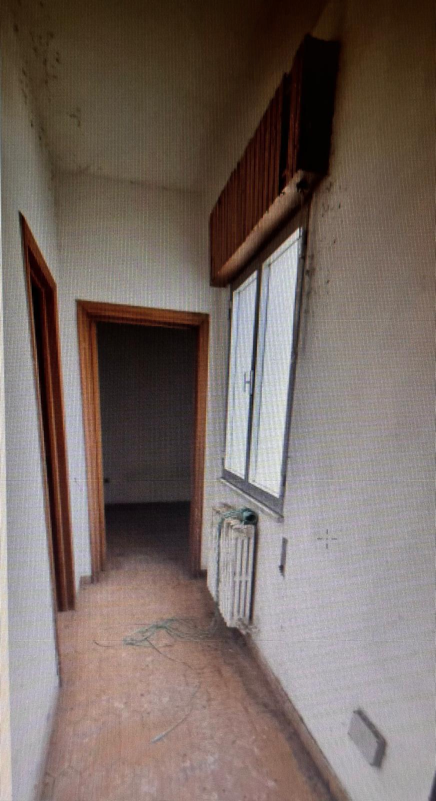 immobile appartamento all'asta in Via Pietro Toselli, 73055 Racale LE, Italia Racale, Lecce - 1