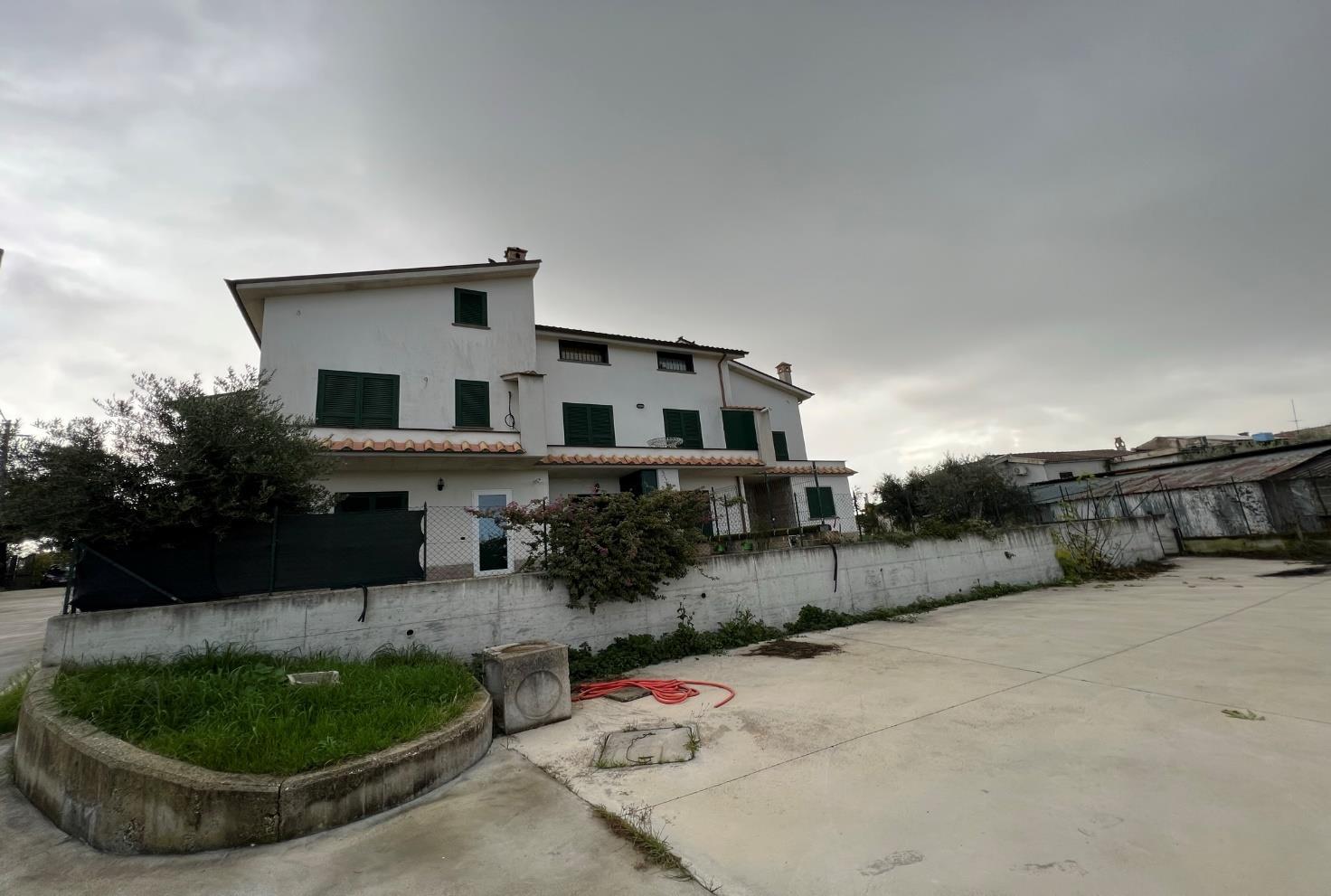 immobile appartamento all'asta in Via Piave, 53 - 02032 Fara in Sabina (RI) - 3