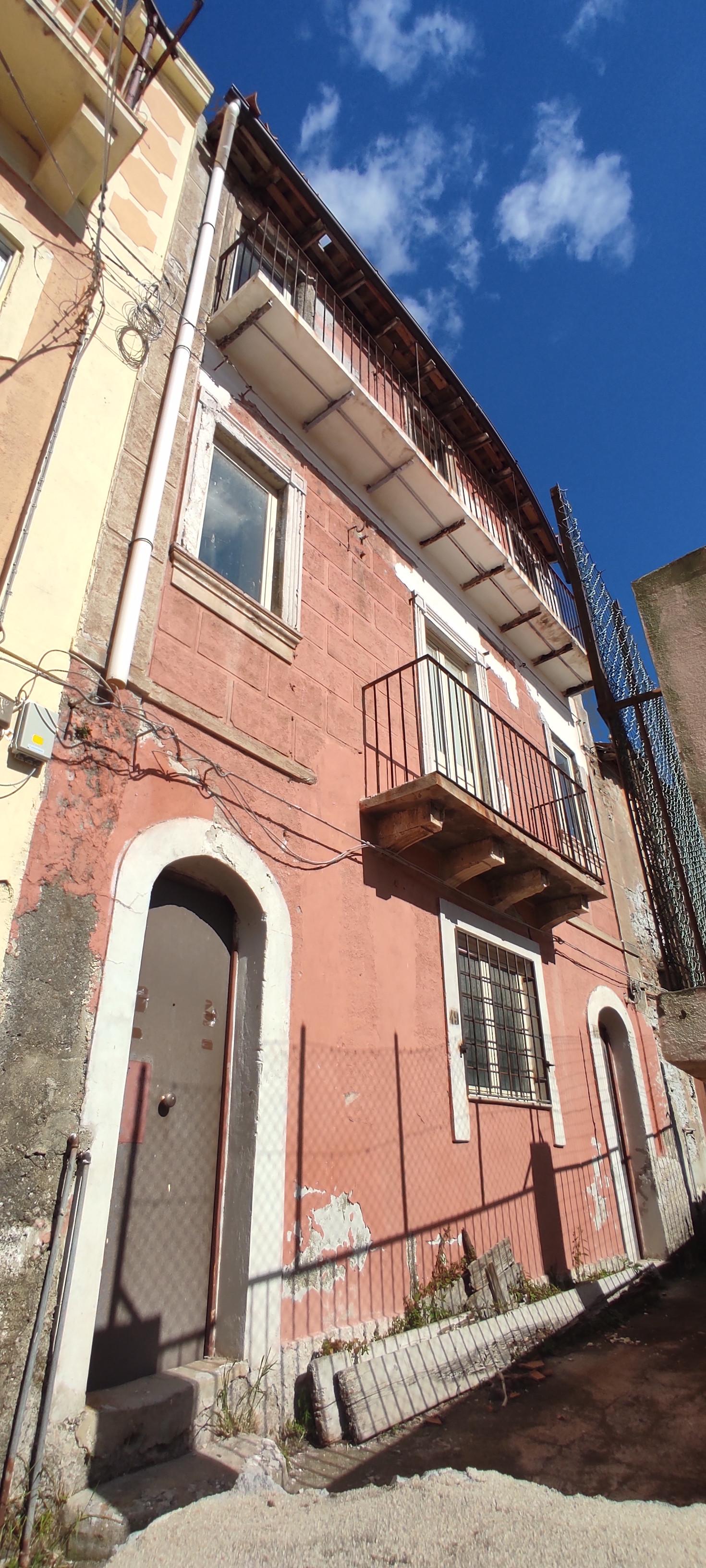 immobile magazzino all'asta in Via Dietro Chiesa - Messina (ME) - 1