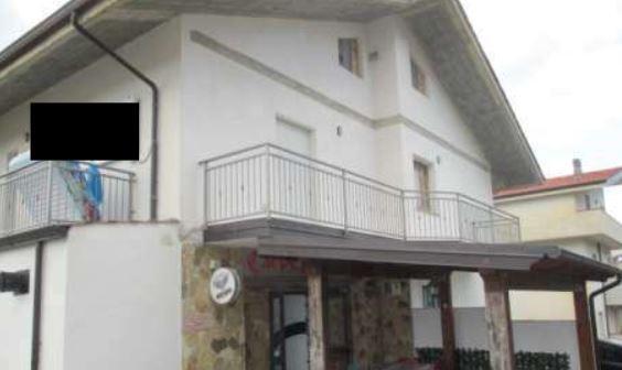 immobile negozio all'asta in Via Lo Sardo Giannino - 87056 Santo Stefano di Rogliano (CS) - 1