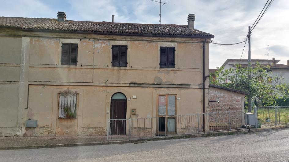 immobile appartamento all'asta in Localita' San Michele al Fiume - Via Mondaviese 63 - 61040 Mondavio (PU) - 2