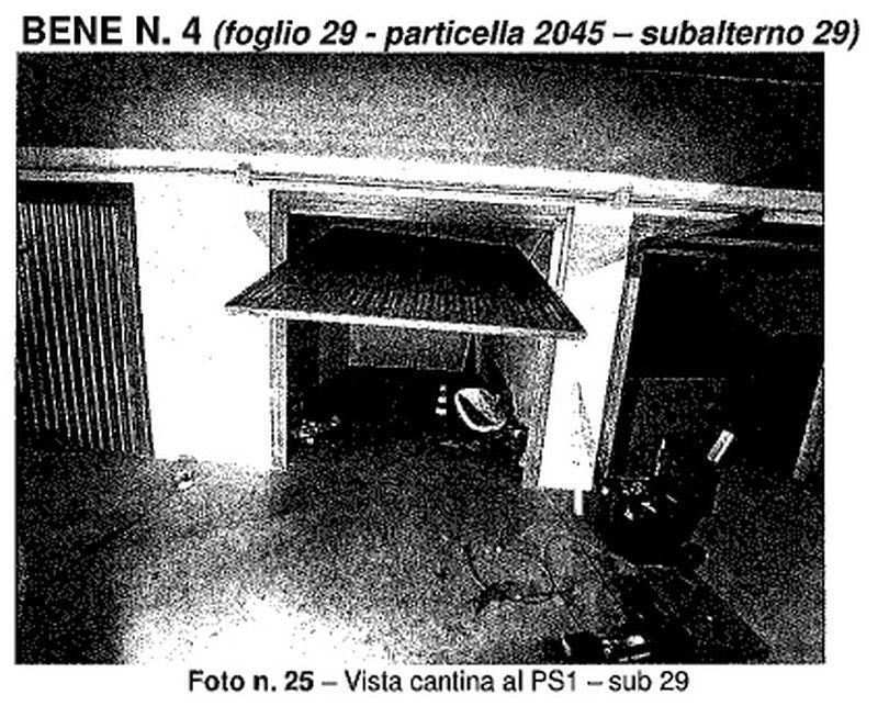 immobile cantina all'asta in Viale Italia, 127, 65010 Collecorvino PE, Italia Collecorvino, Pescara - 1