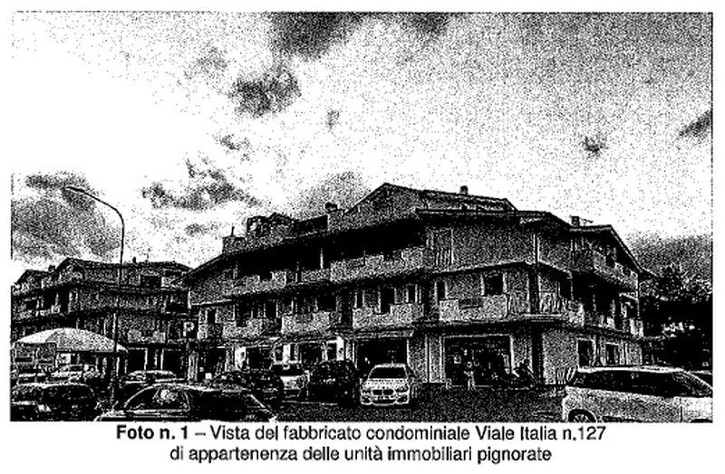 immobile cantina all'asta in Viale Italia, 127, 65010 Collecorvino PE, Italia Collecorvino, Pescara - 2