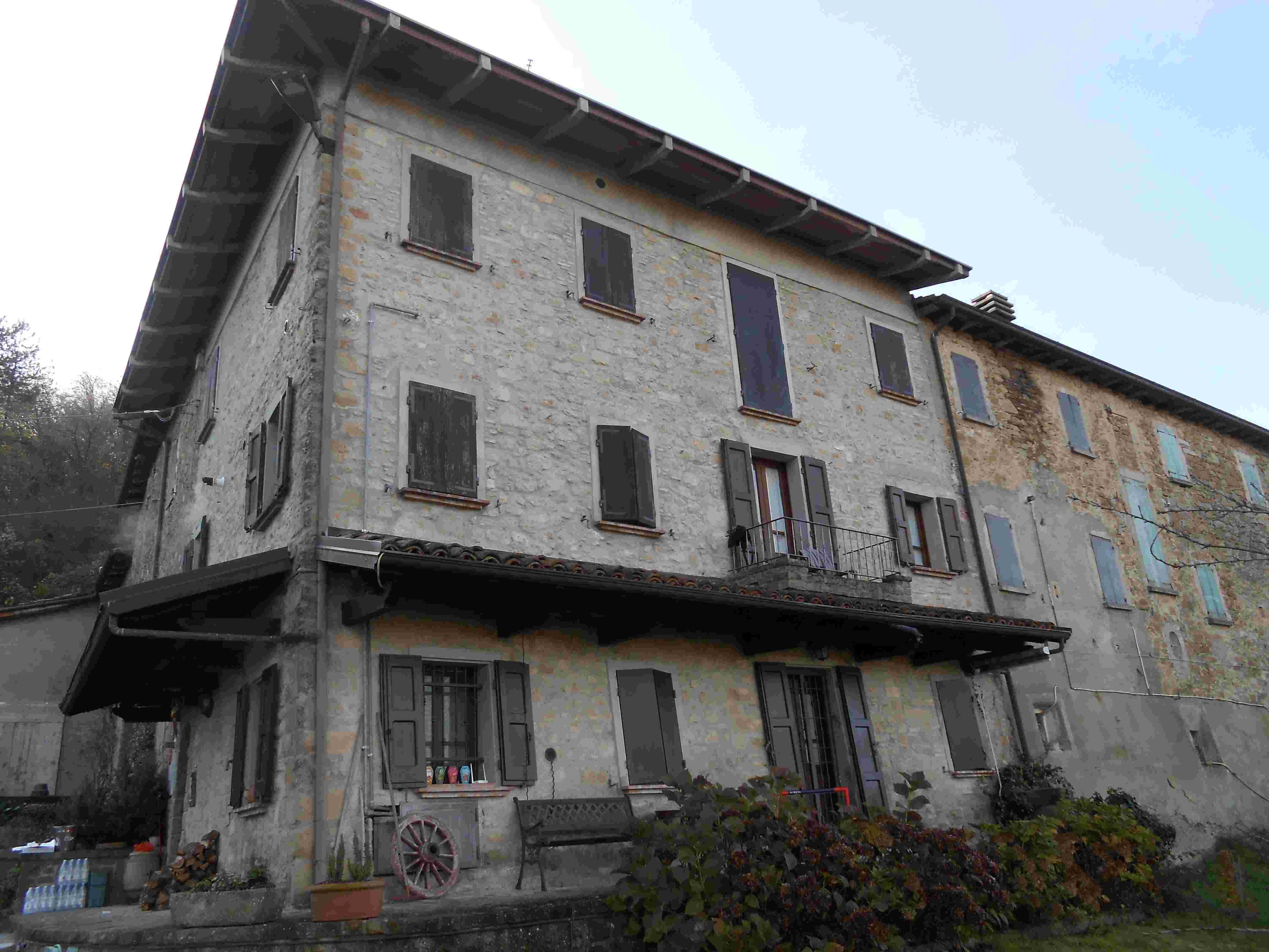 immobile appartamento all'asta in Via Flli Kennedy, 68 - 42035 Castelnovo ne' Monti (RE) - 3