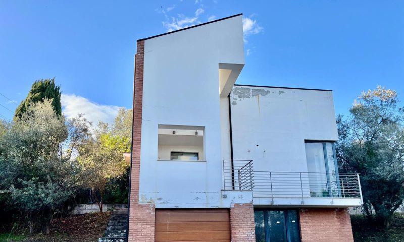 immobile villa all'asta in Via Alcide De Gasperi, Montesilvano PE, Italia Montesilvano, Pescara - 1