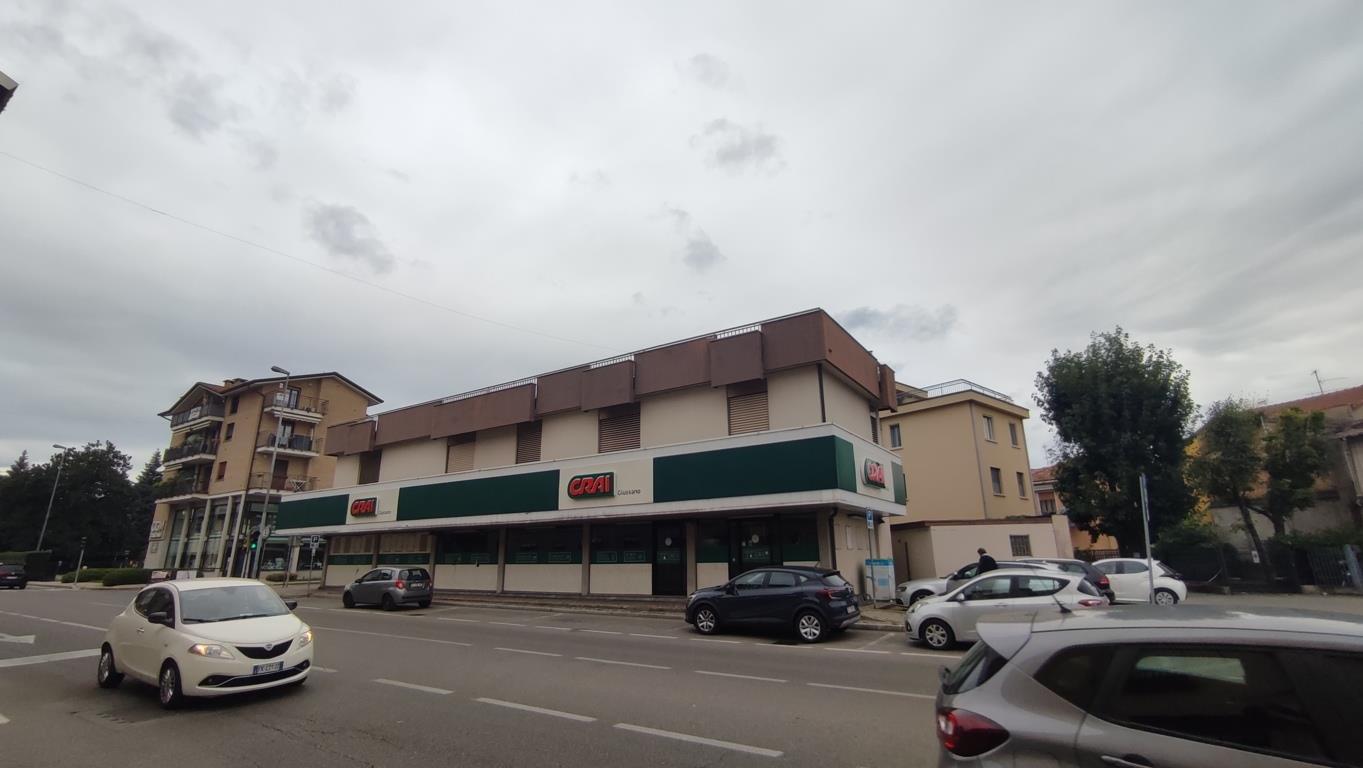 immobile negozio all'asta in Via Alfredo Catalani, 41, 20833 Giussano MB, Italia Giussano, Monza e della Brianza - 2