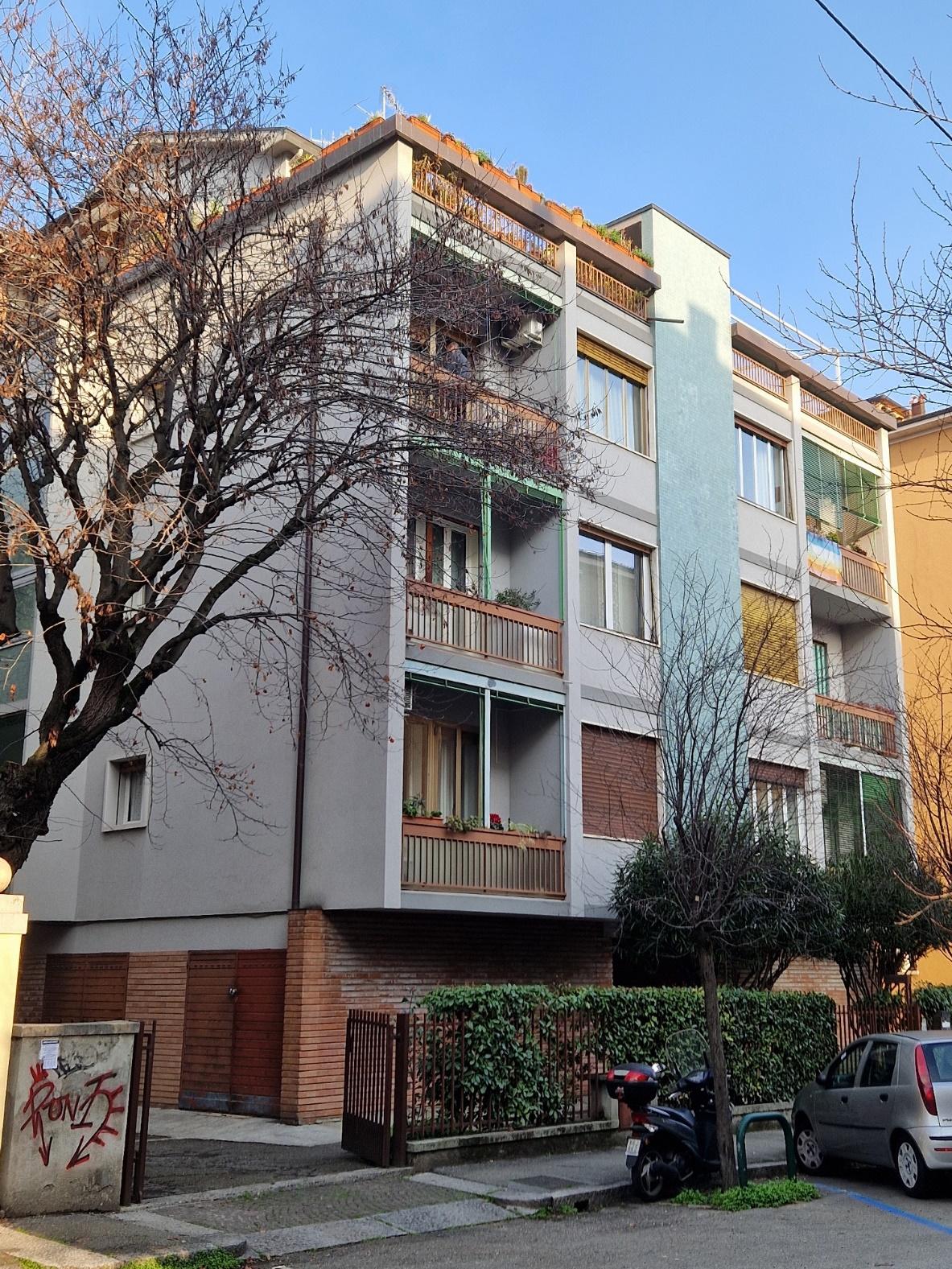 immobile appartamento all'asta in Via Giuseppe Albini n 12 - 40137 Bologna (BO) - 1