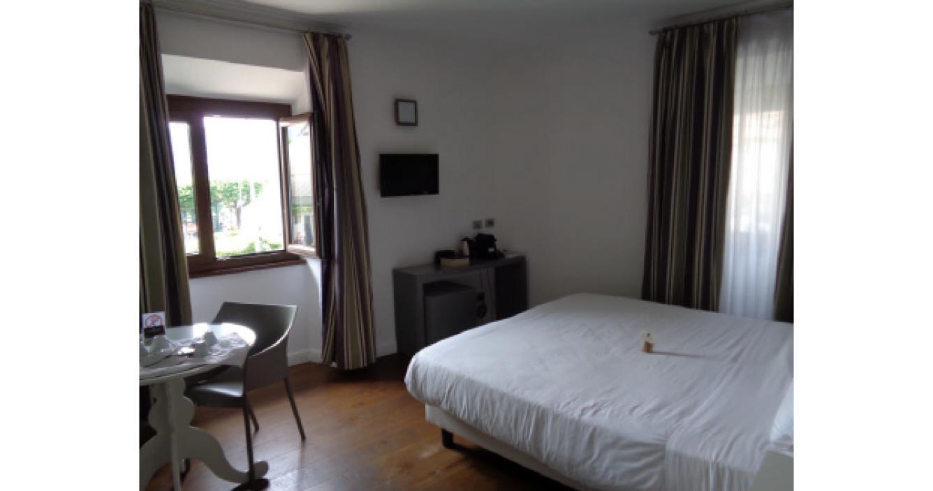 immobile hotel - albergo all'asta in Piazza Matteotti 1 - 22100 Como (CO) - 3