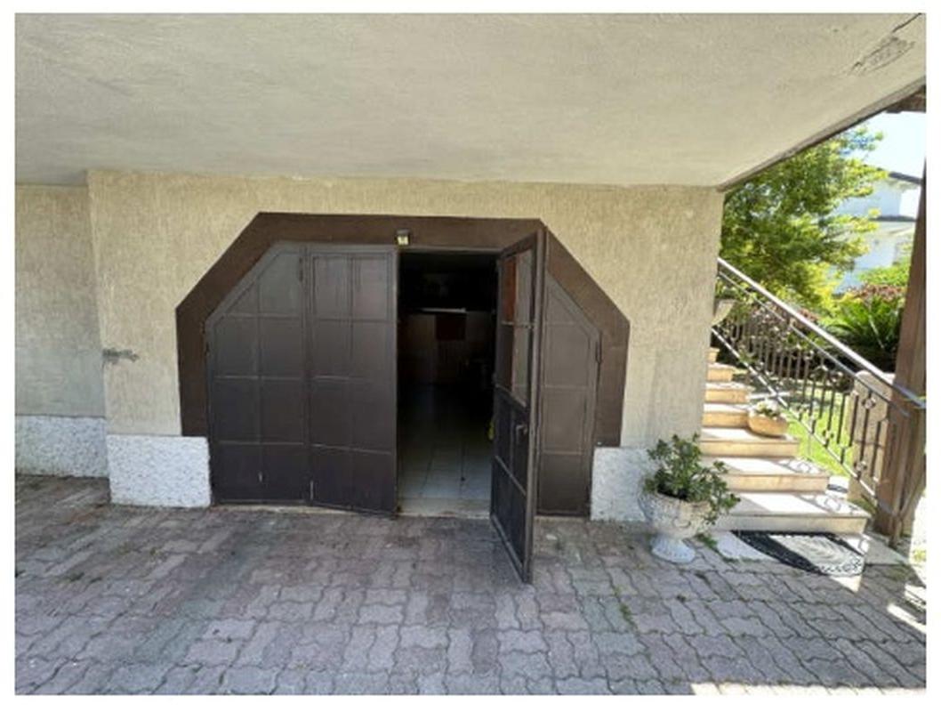 immobile garage all'asta in Via Sarca, 15, 65015 Montesilvano PE, Italia Montesilvano, Pescara - 2