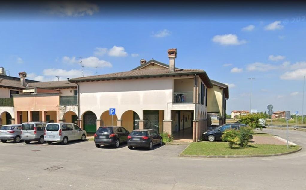immobile negozio all'asta in Via Fermi, 67, 25030 Urago d'Oglio BS, Italia Urago D'Oglio, Brescia - 1