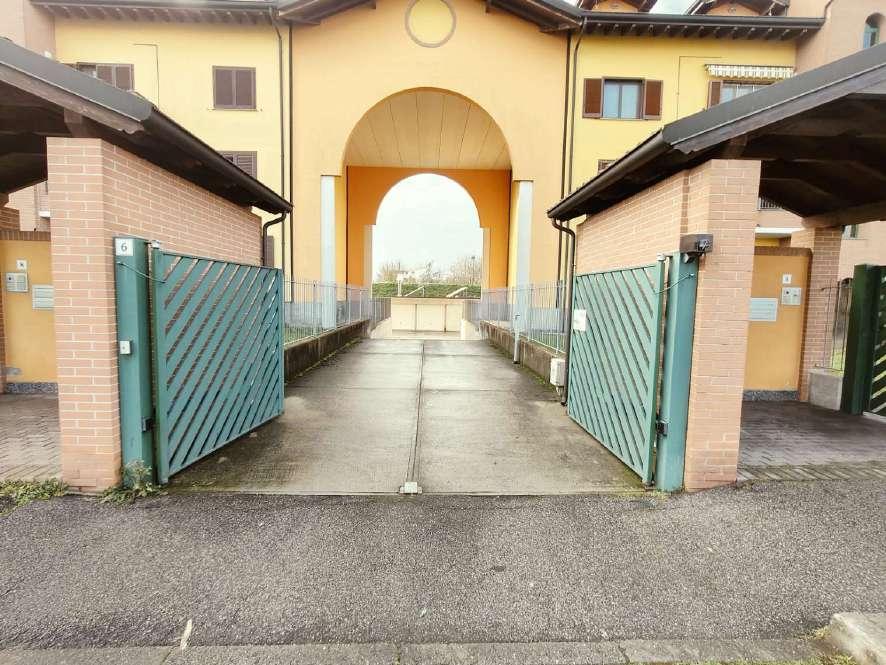 immobile garage all'asta in Via Ungaretti 6 - 26858 Sordio (LO) - 1