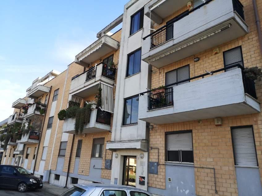 immobile appartamento all'asta in Via Giambellino, 7, 71047 Stornara FG, Italia Stornara, Foggia - 1