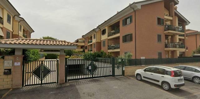 immobile appartamento all'asta in Via Duilio Ottavi n 8 - 00052 Cerveteri (RM) - 1