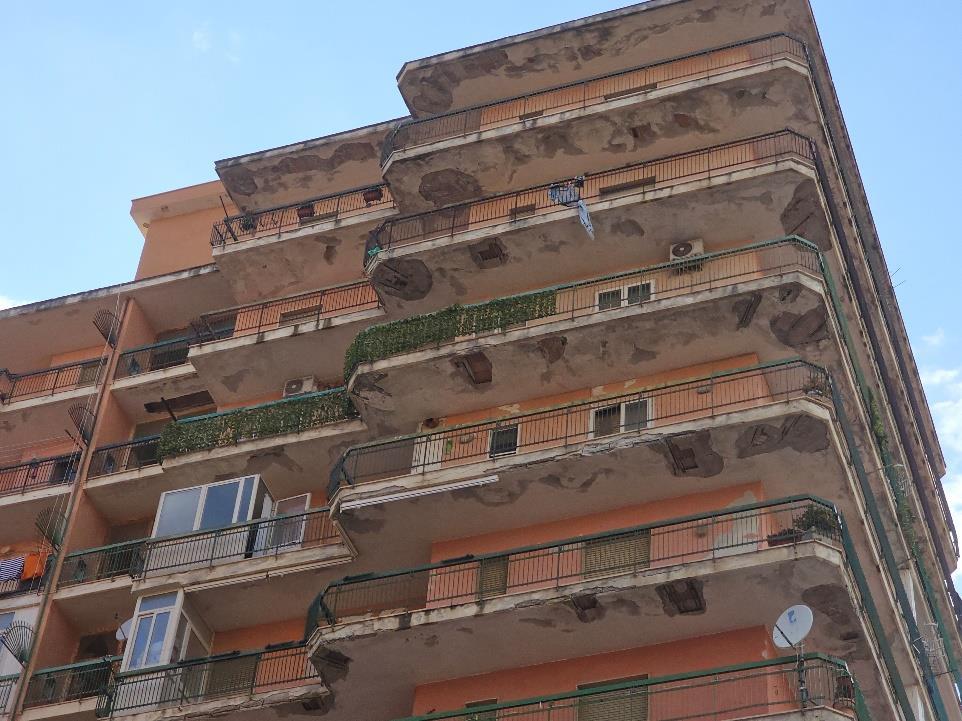 immobile appartamento all'asta in via S Razzino n 6 - Mondragone (CE) - 2