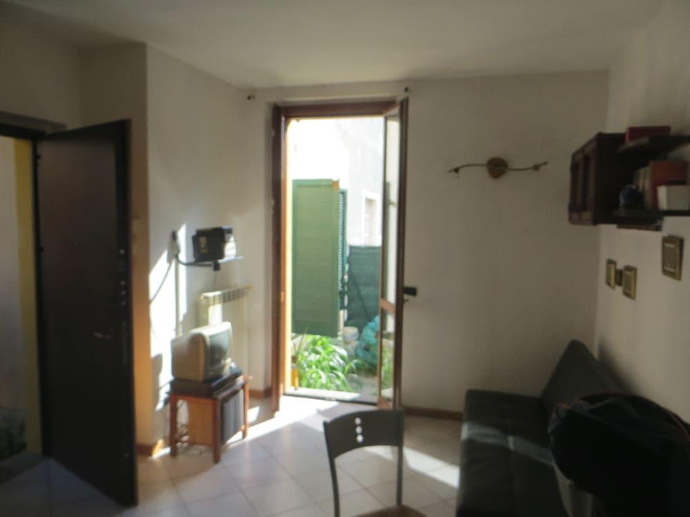 immobile appartamento all'asta in Via Giuseppe Garibaldi  10 - 20881 Bernareggio (MB) - 4