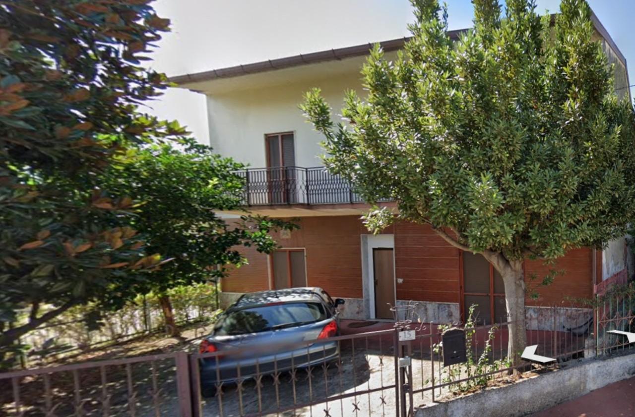 immobile appartamento all'asta in Via Gioia, 1 - 82030 San Salvatore Telesino (BN) - 1