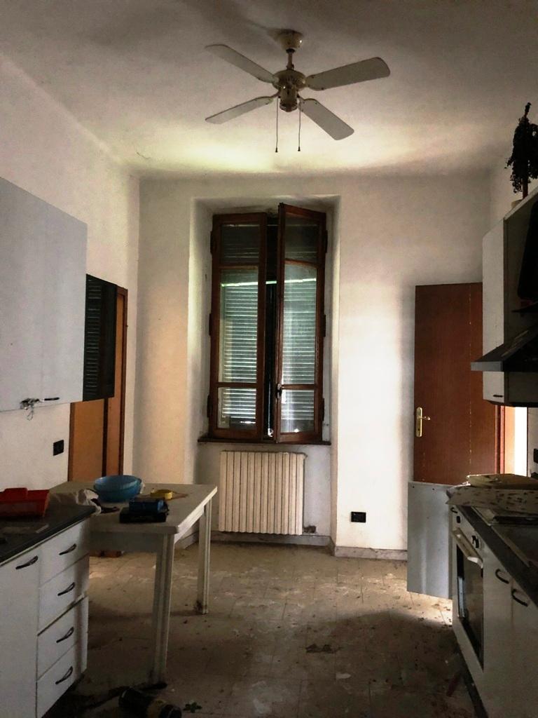 immobile appartamento all'asta in Via Udine 16 - 20031 Cesano Maderno (MB) - 5