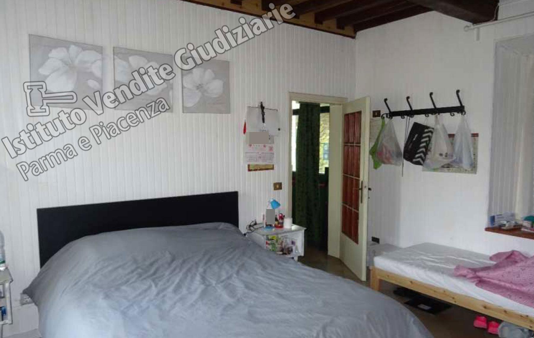 immobile casa singola all'asta in via Battilocchi n 3 e 5 - 43030 Calestano (PR) - 1