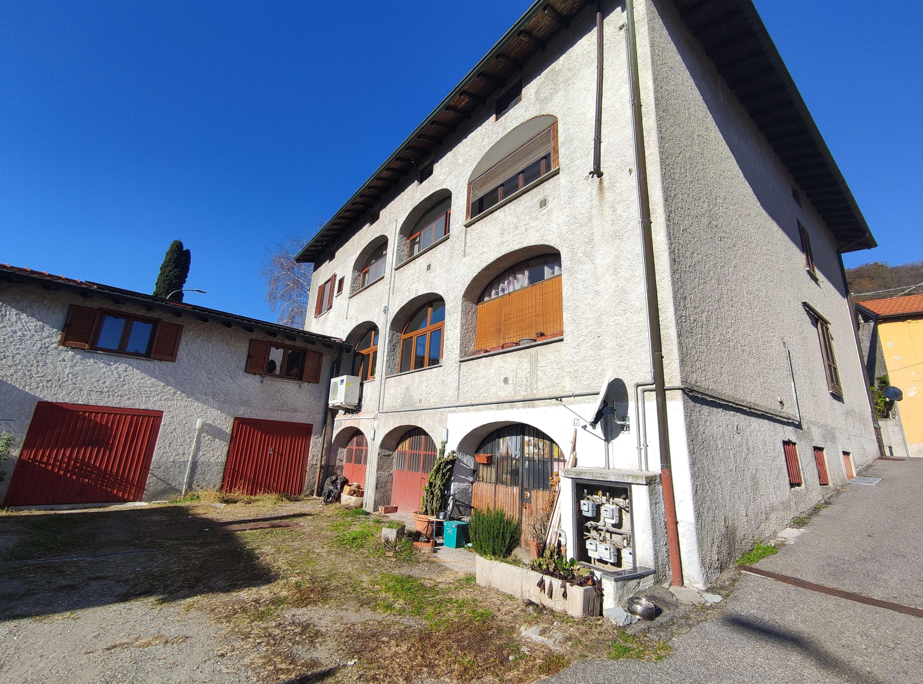 immobile appartamento all'asta in Via Marche 17 - 21030 Cuveglio (VA) - 1