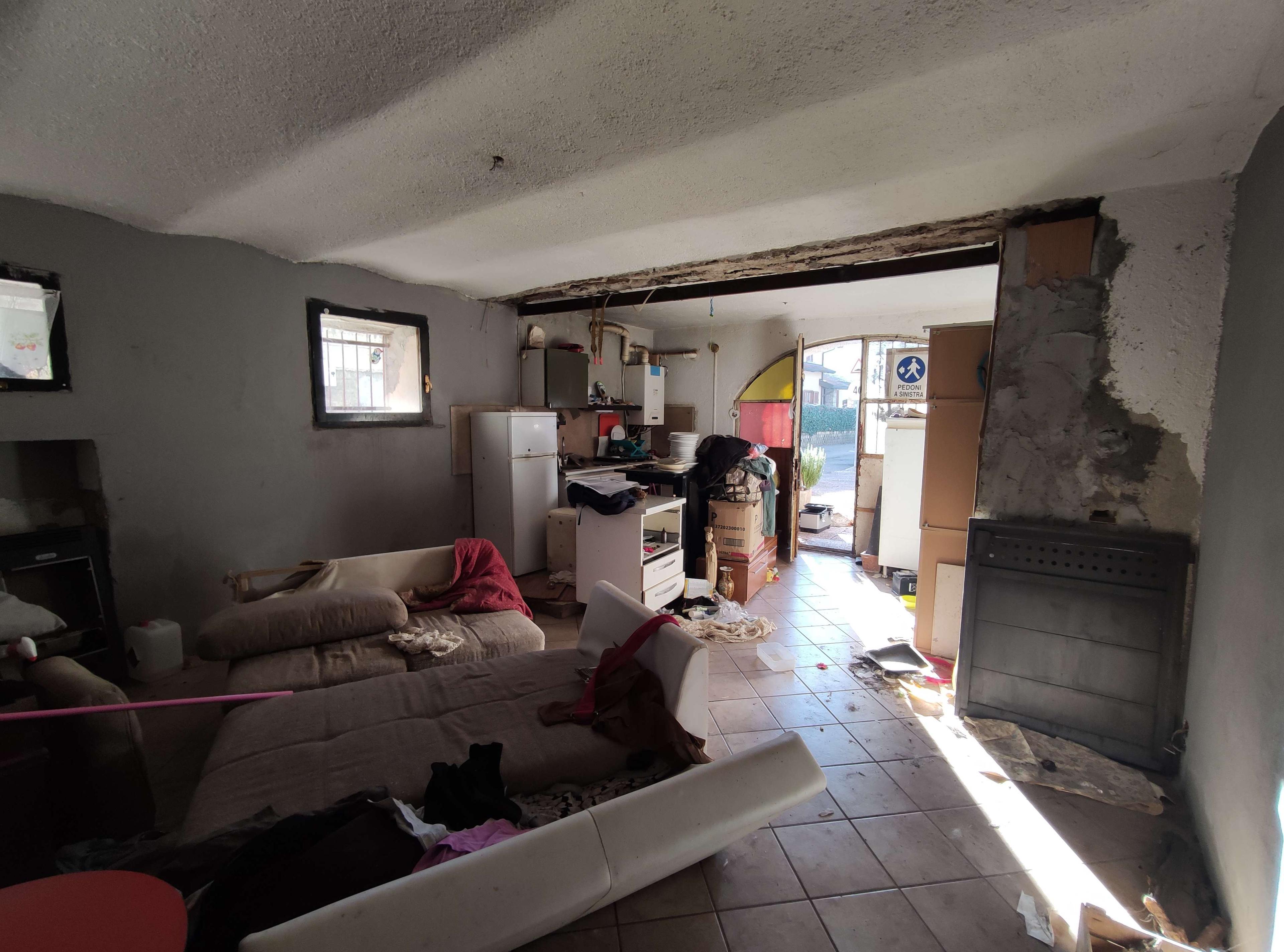 immobile appartamento all'asta in Via Marche 17 - 21030 Cuveglio (VA) - 5