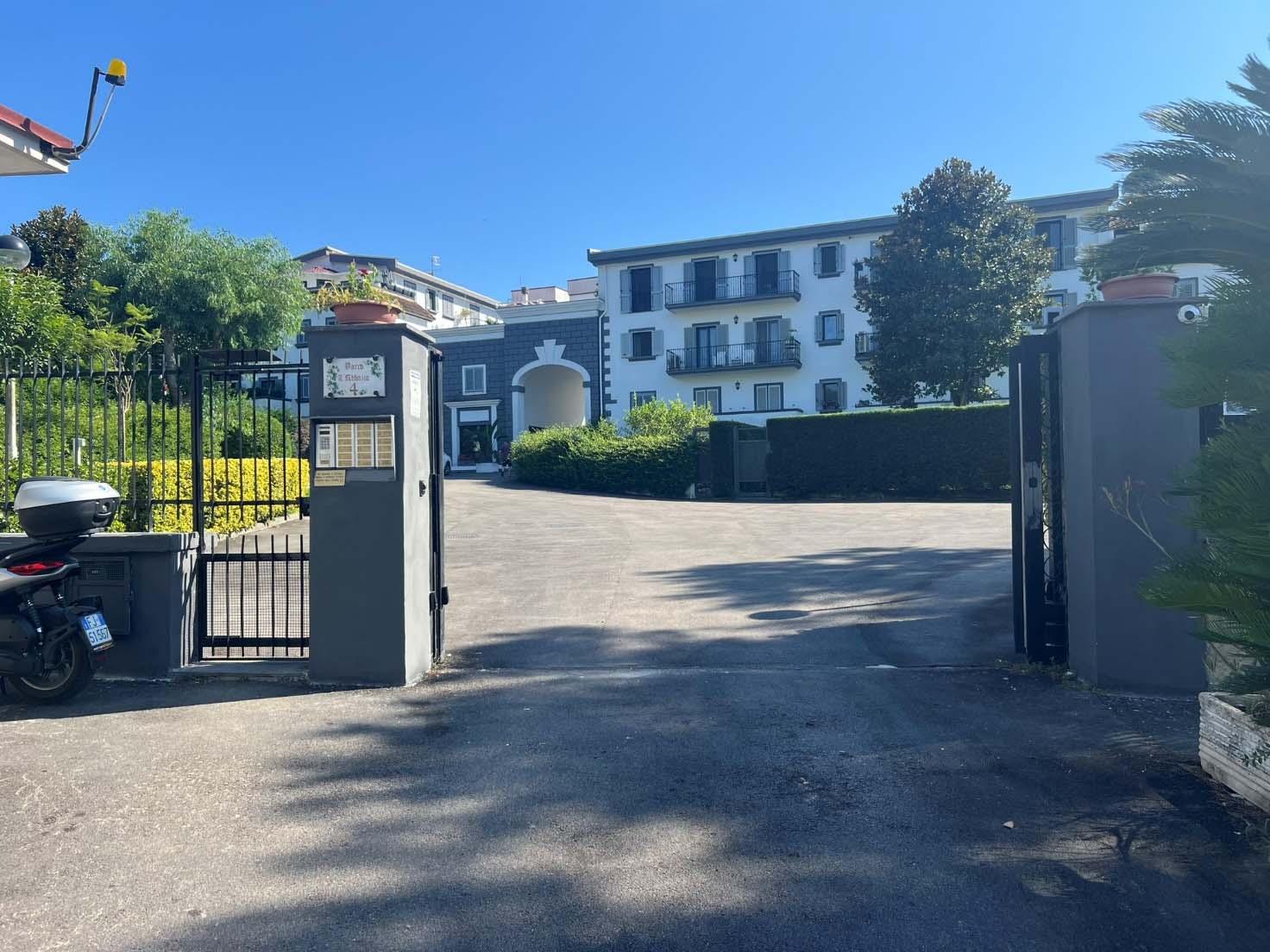 immobile appartamento all'asta in via Pietrarsa n4 - 80078 Pozzuoli (NA) - 2