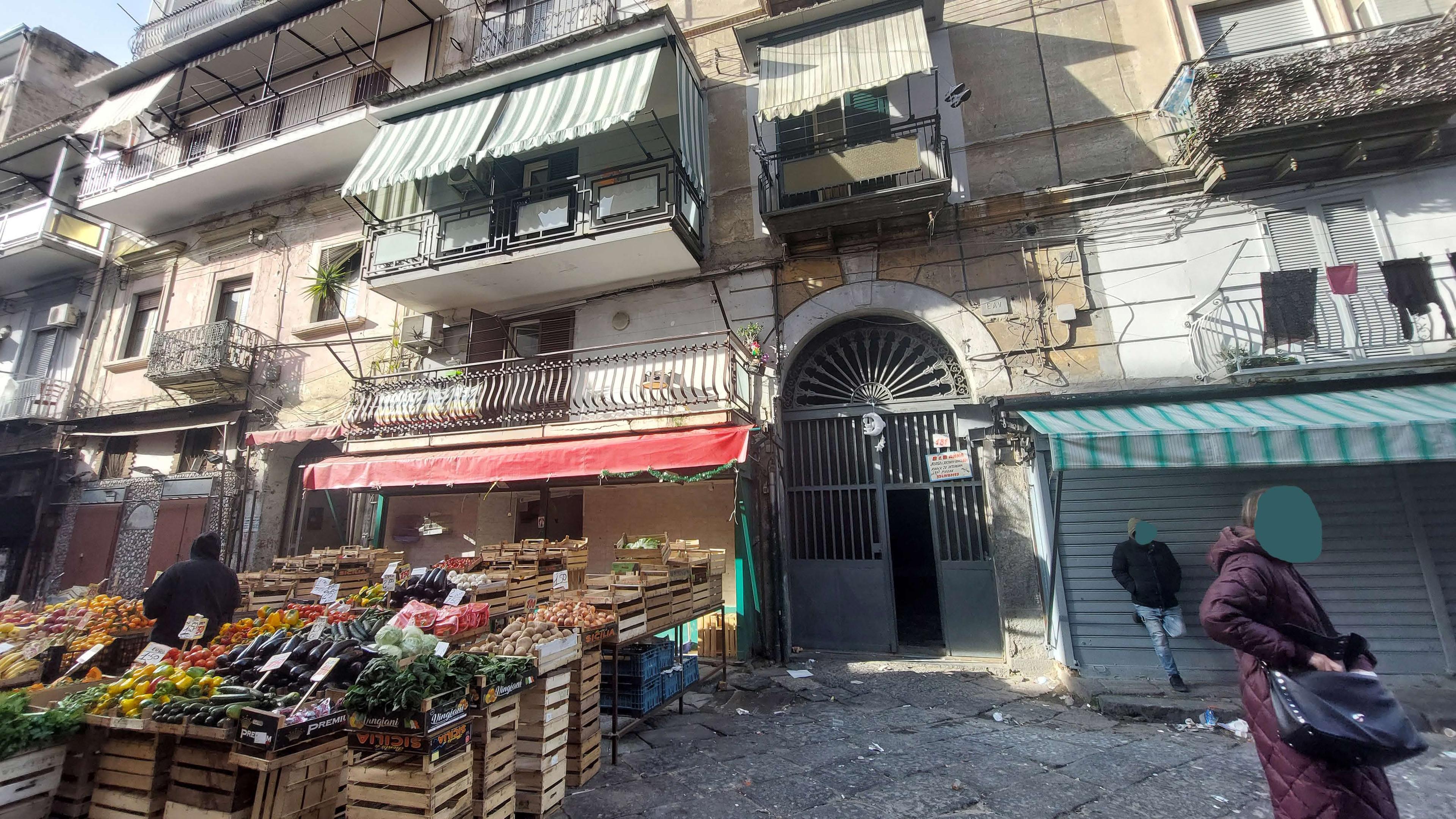 immobile appartamento all'asta in Via Sant' Antonio Abate, 181, 80139 Napoli NA, Italia Napoli, Napoli - 1