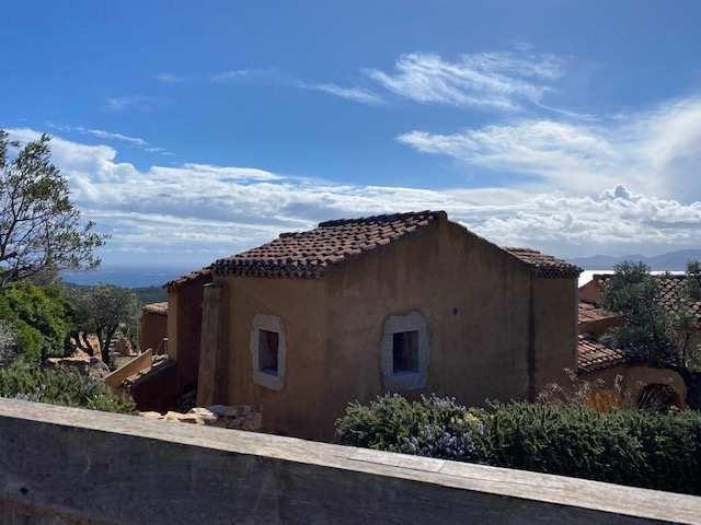 immobile villa all'asta in Via dei Ginepri, 07021 Arzachena SS, Italia Arzachena, Sassari - 3