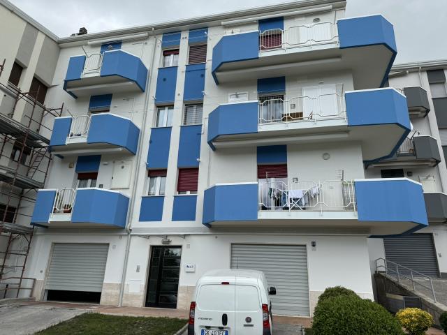 immobile attivita commerciale all'asta in Via Maresciallo Antonio Santoro - 85021 Avigliano (PZ) - 4