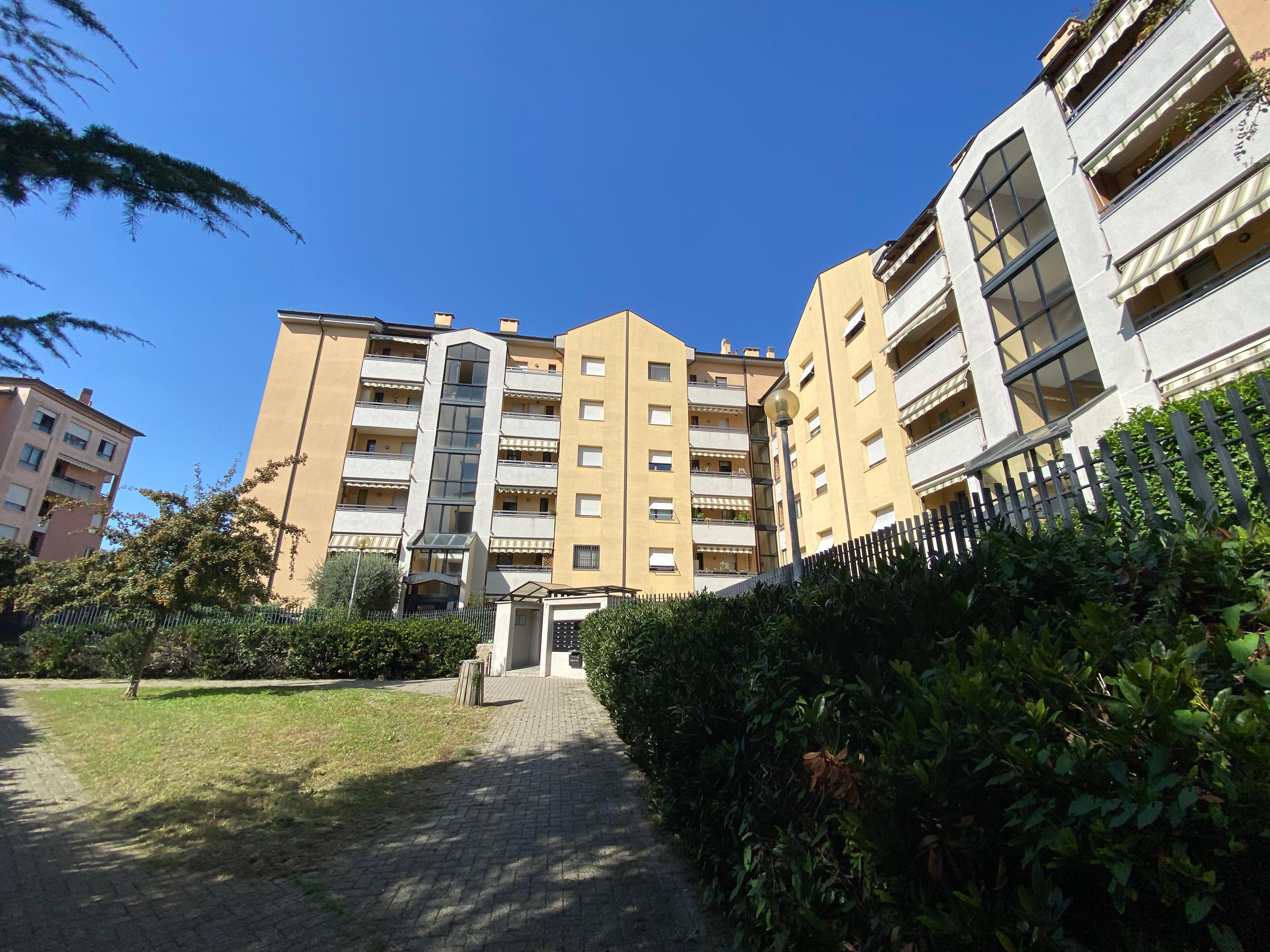 immobile appartamento all'asta in Via Lipari - Via Fiore Martelli  3 - 20900 Monza (MB) - 4