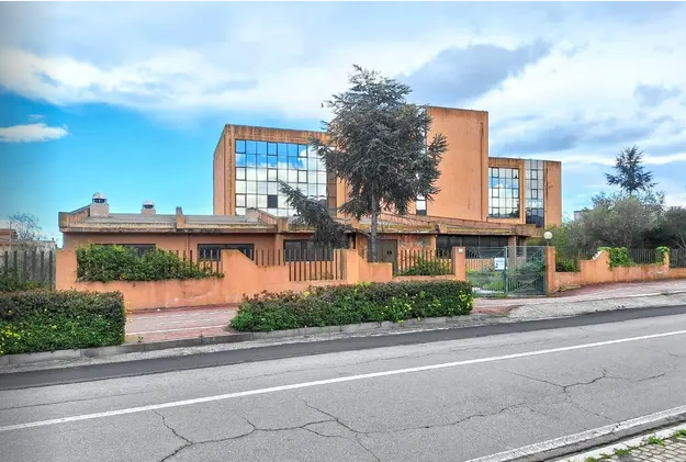 immobile hotel - albergo all'asta in Via Nazionale, N 63 - 08040 Girasole (NU) - 1