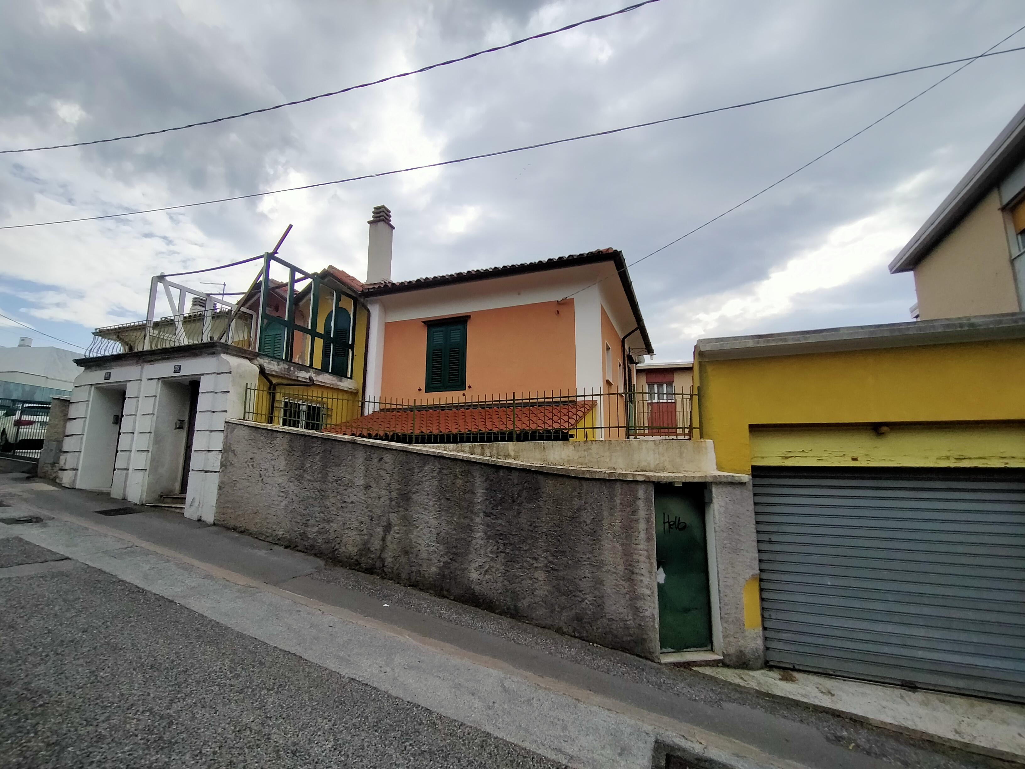 immobile villa all'asta in VIA ROMAGNA 39/41 - 34134 Trieste (TS) - 1