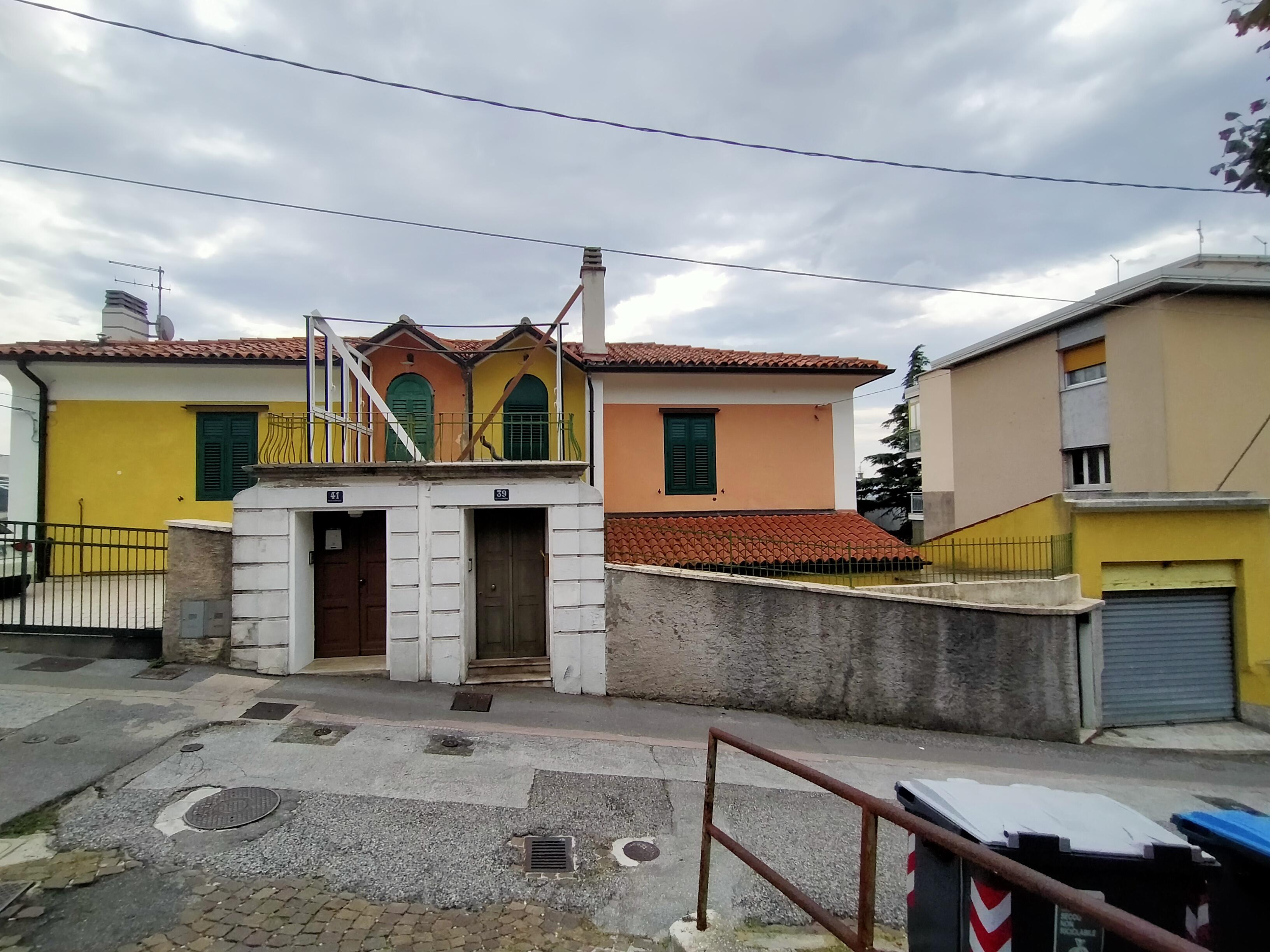 immobile villa all'asta in VIA ROMAGNA 39/41 - 34134 Trieste (TS) - 3