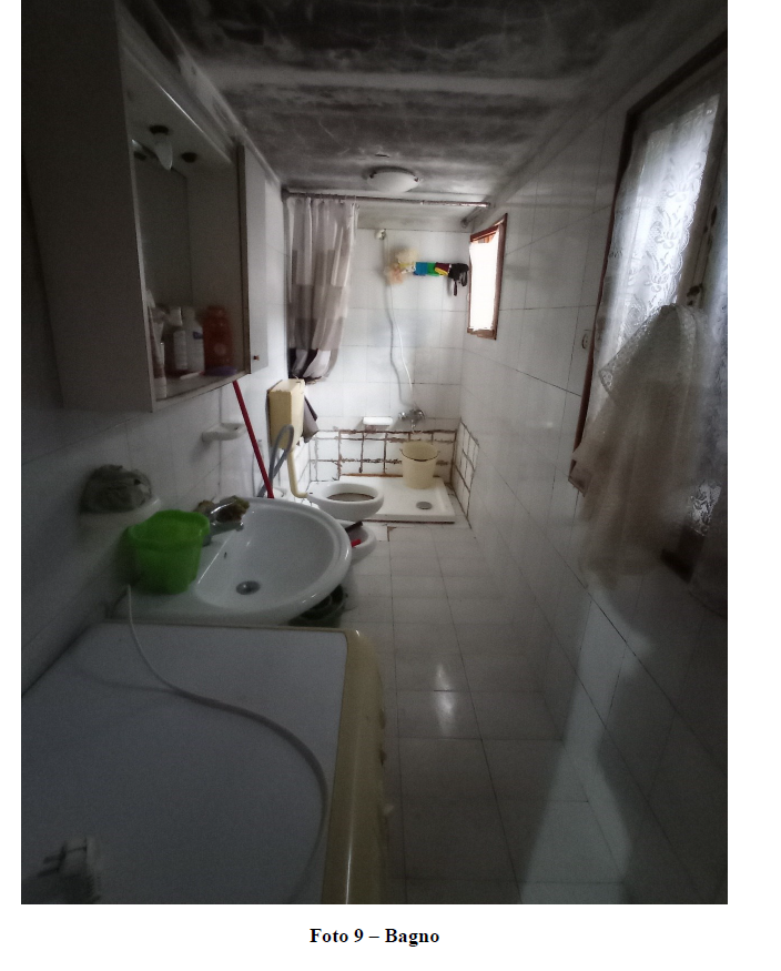 immobile appartamento all'asta in Via San Rocco, 16, 31049 Valdobbiadene TV, Italia Valdobbiadene, Treviso - 4