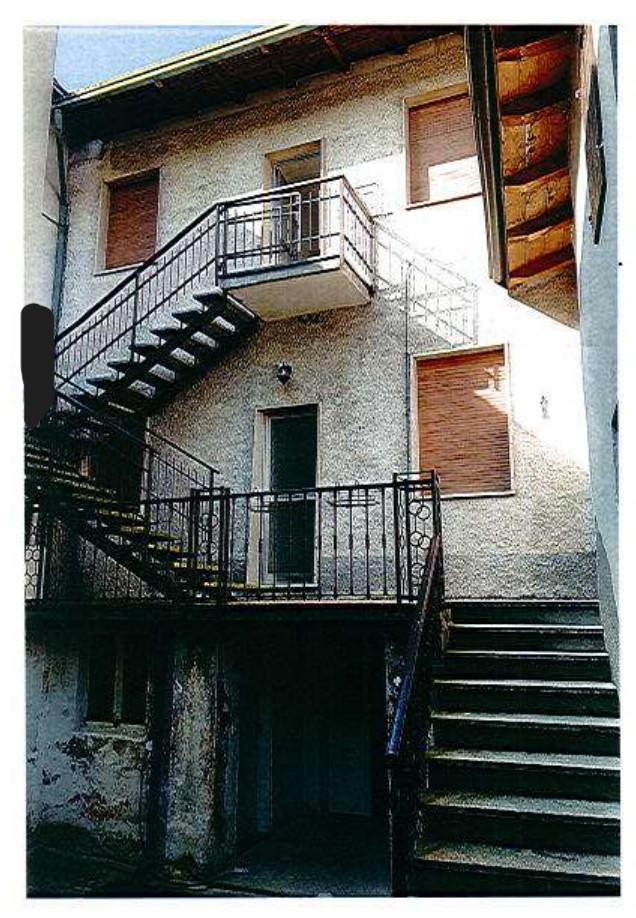 immobile appartamento all'asta in Via Alessandro Volta, 17, 23813 Cortenova LC, Italia Cortenova, Lecco - 1