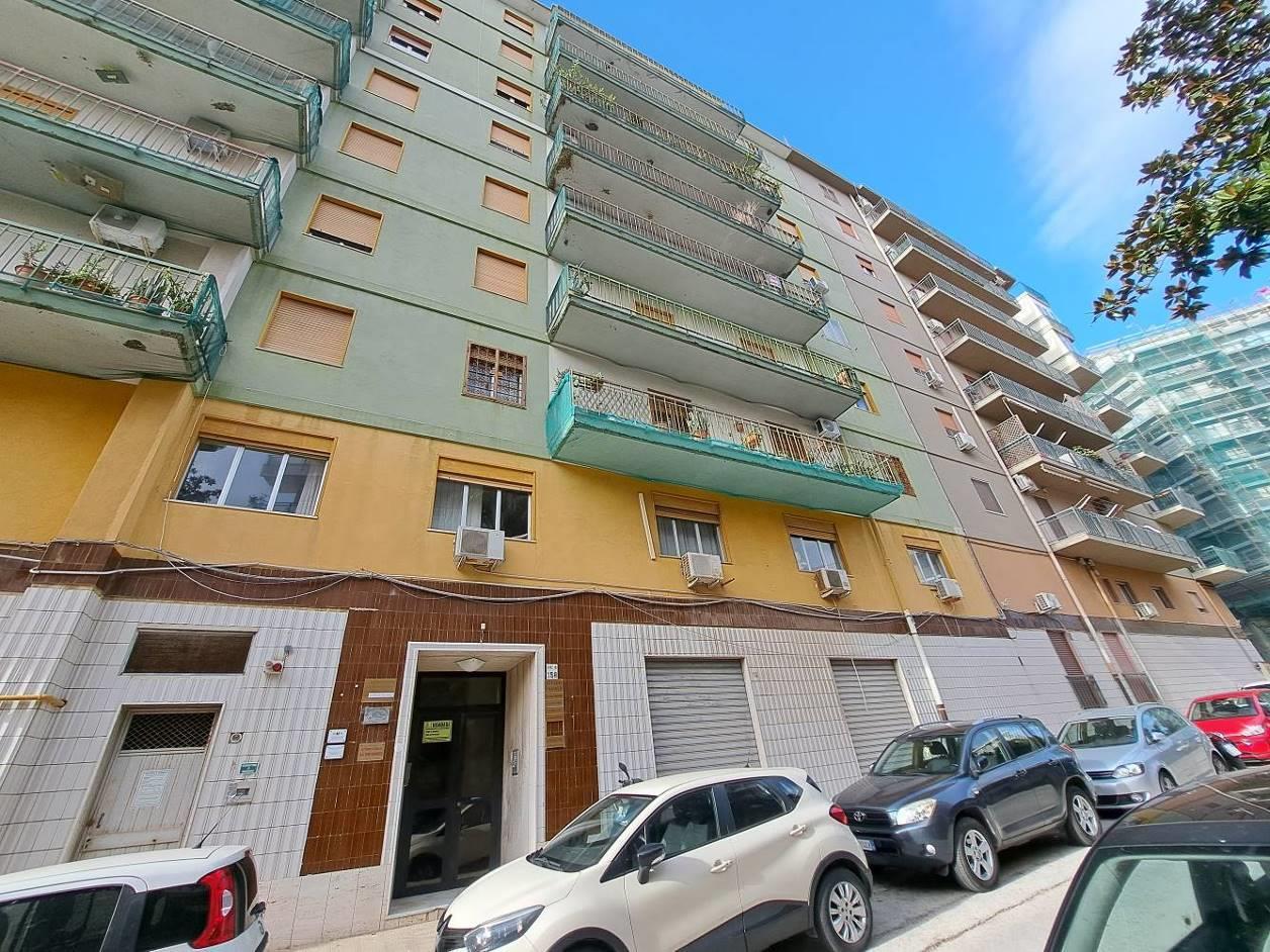 immobile appartamento all'asta in Viale Teracati n 158, scala C - 96100 Siracusa (SR) - 2