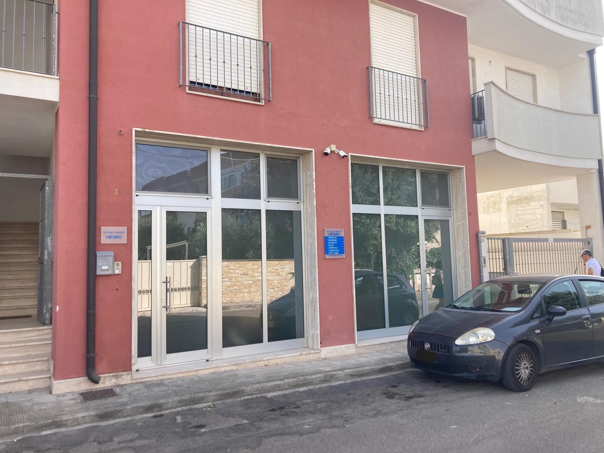 immobile ufficio all'asta in Via Santissimi Medici n 31 - 73047 Monteroni di Lecce (LE) - 1