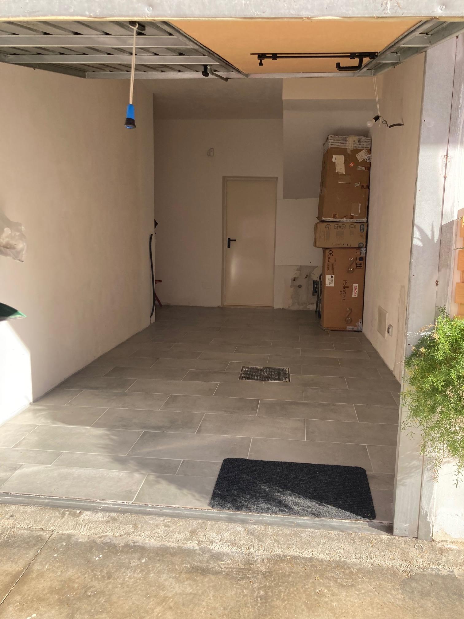 immobile garage all'asta in Via Santissimi Medici n 31 - 73047 Monteroni di Lecce (LE) - 1