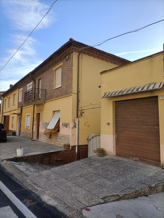 immobile appartamento all'asta in Corso XXI Gennaio 18-20 - 61022 Vallefoglia (PU) - 1
