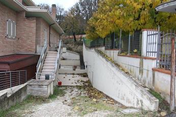 immobile appartamento all'asta in Via VIA DEL MONTE SNC - 61020 Petriano (PU) - 1