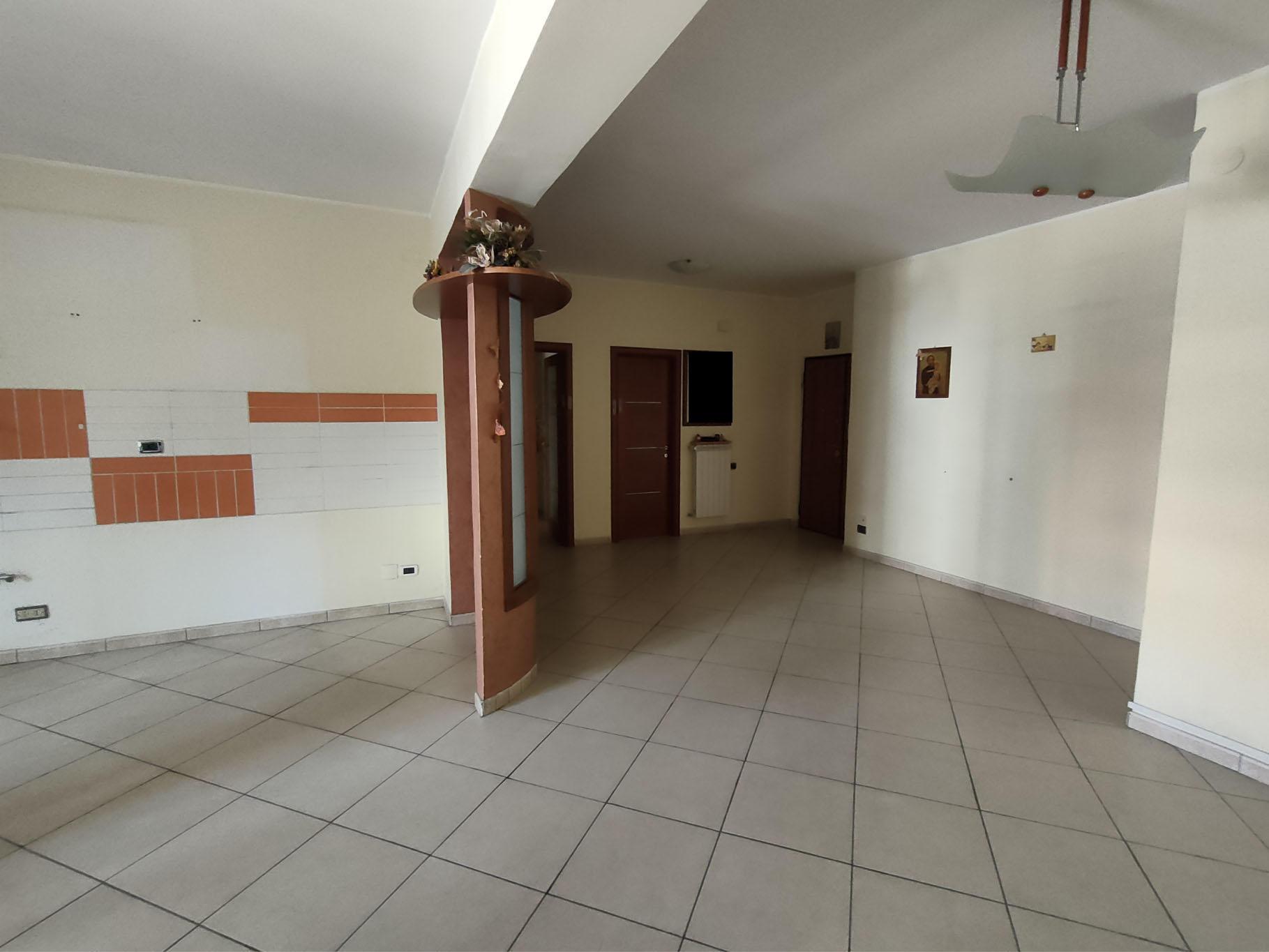 immobile appartamento all'asta in Piazza Abate Gimma 9 - 87064 Corigliano-Rossano (CS) - 3